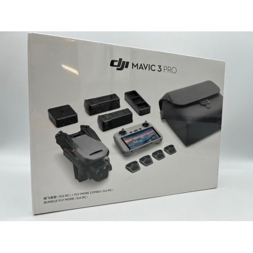 Квадрокоптер DJI Mavic 3 Fly More Combo в Туле DJI RC / с экраном