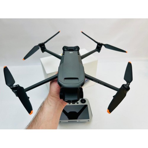 Квадрокоптер DJI Mavic 3 Pro в Туле с пультом DJI RC